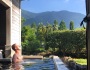 (18-2) 【Szanin+Észak-Kjúsú 10】Utazás Kumamotóból Aszón keresztül Óitába. Homokfürdő Beppuban. Utazás Jufuinba. A legjobb onszen. Kilátás a Beppu Toronyból.